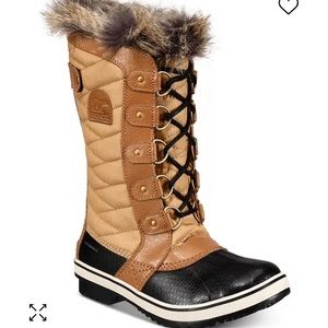 SOLD Women's SOREL Waterproof Insulated Winter Boots